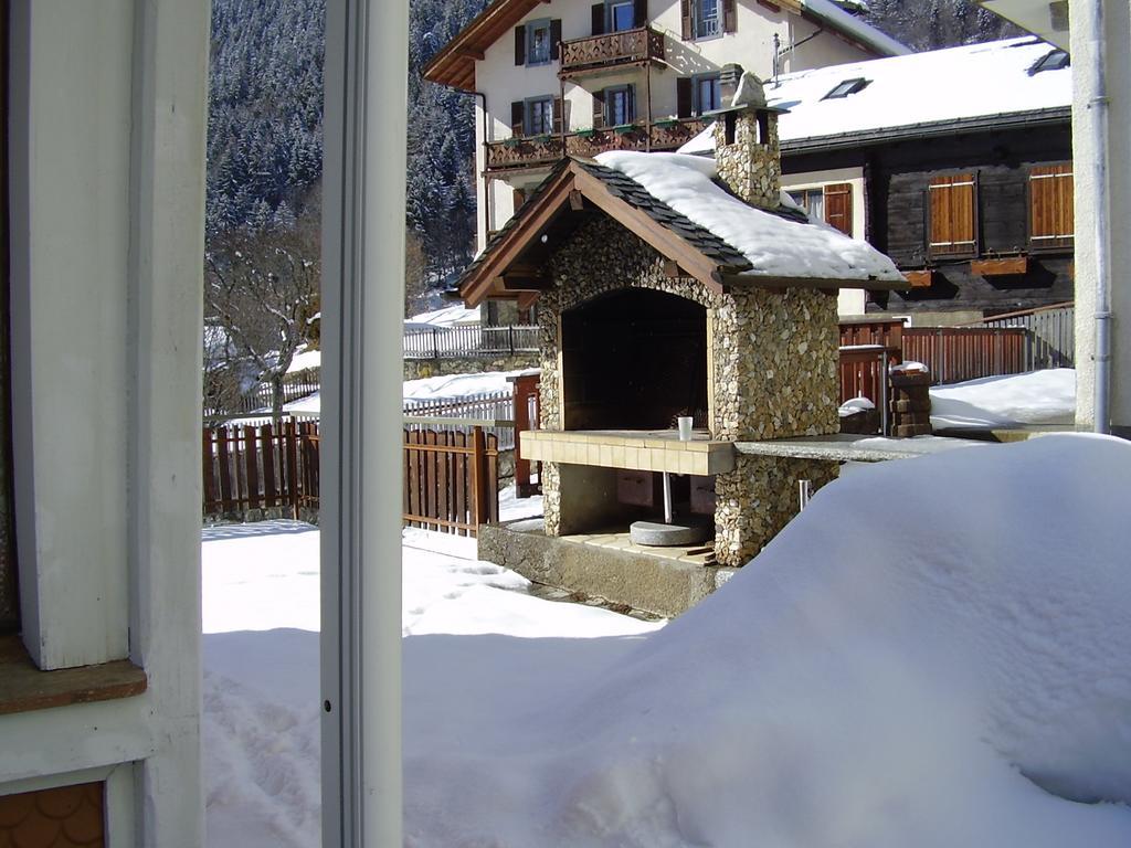 Les Alpes Hotel Finhaut Exterior photo